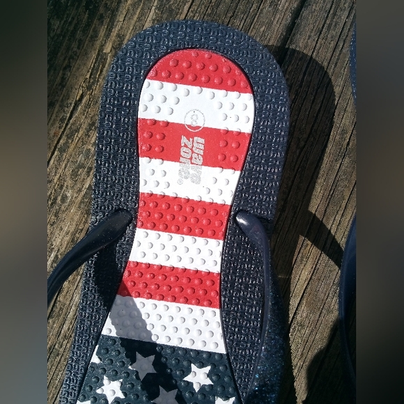 Patriots Wave Zone - Picture 4 of 4